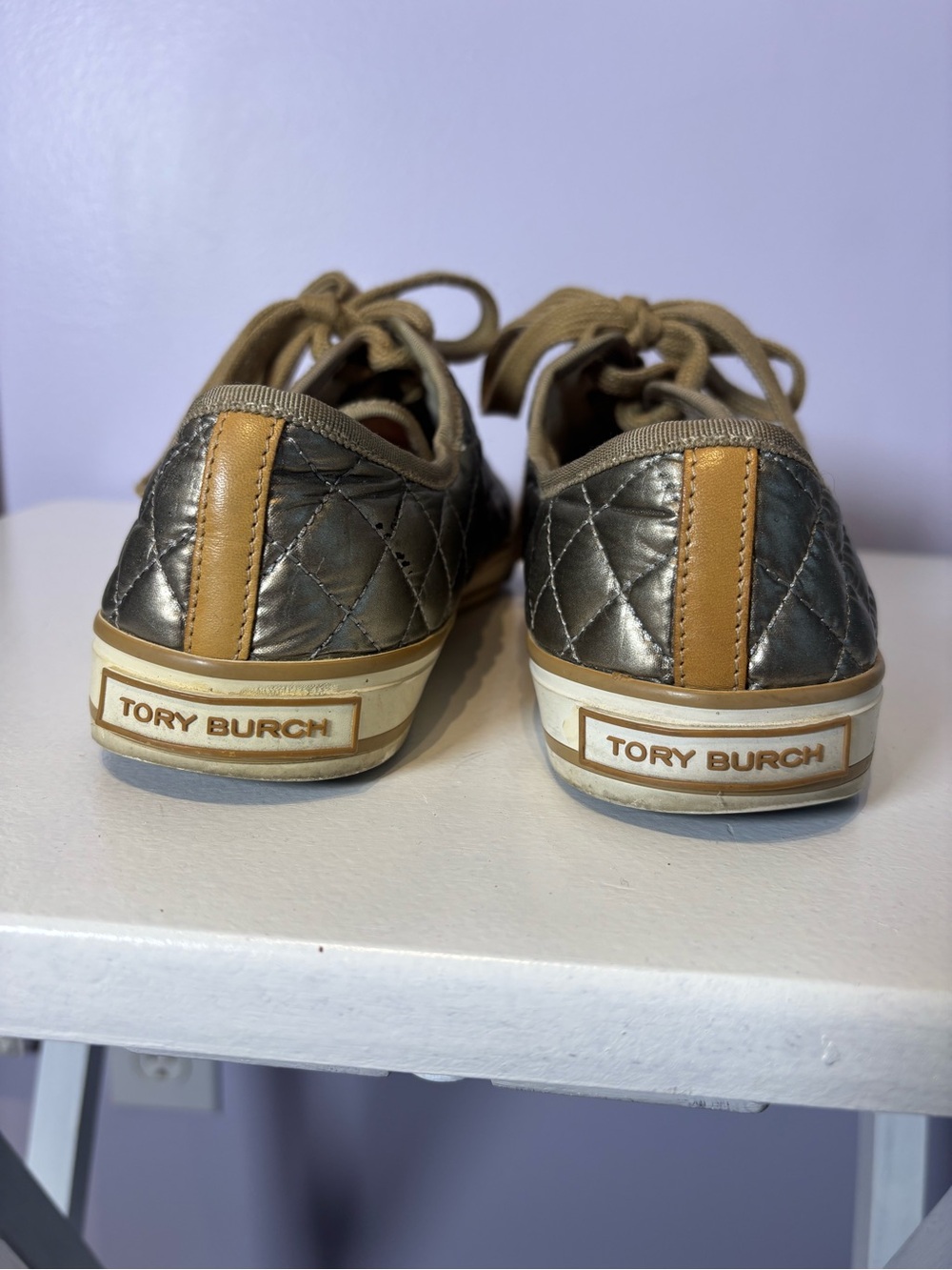 Tory Burch Quilted Metallic Taupe Tan Lace-Up Casual Designer Sneakers Size 9.5 - Picture 4 of 4